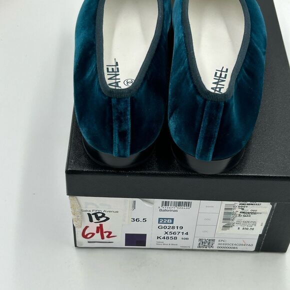 Women’s Chanel velvet ballet flats size 36.5 made in Italy - Picture 5 of 11